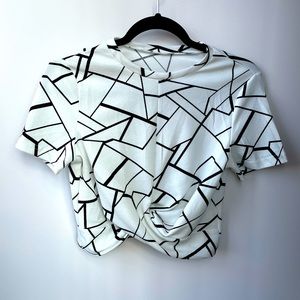 Geometric print crop top